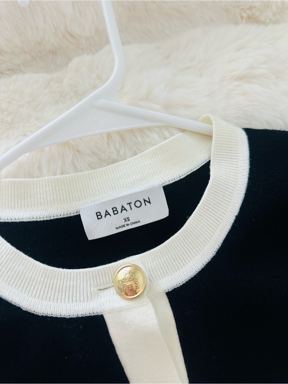 ARITZIA Black Short-Sleeve Knit Cardigan BABATON - Picture 3 of 6